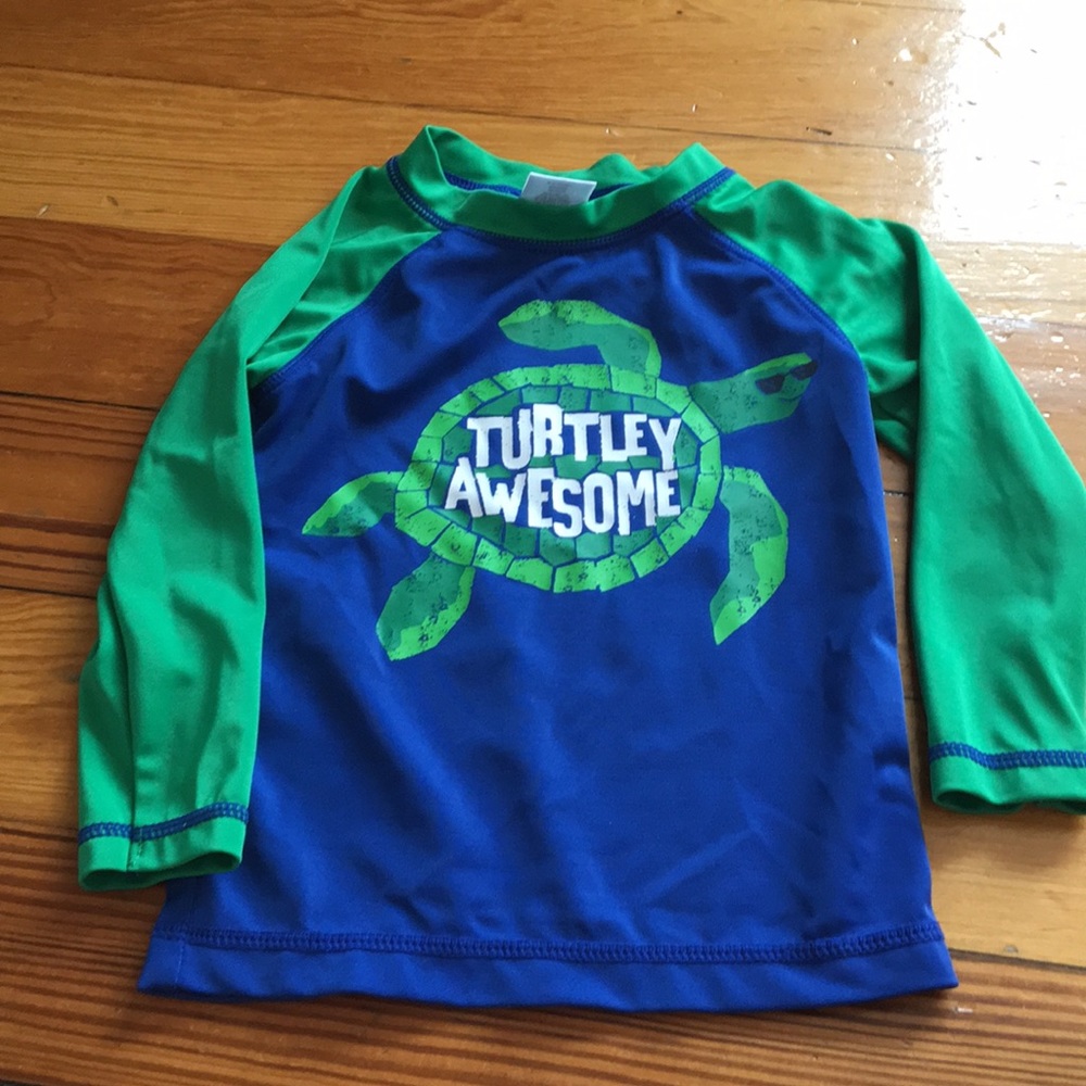 2 Gymboree Rash Guards - 12-18m - Picture 5 of 7